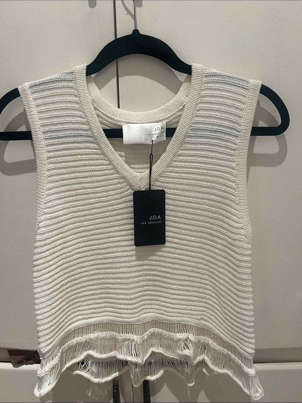 J.O.A. Cream Ribbed V-Neck Knit Tank Top